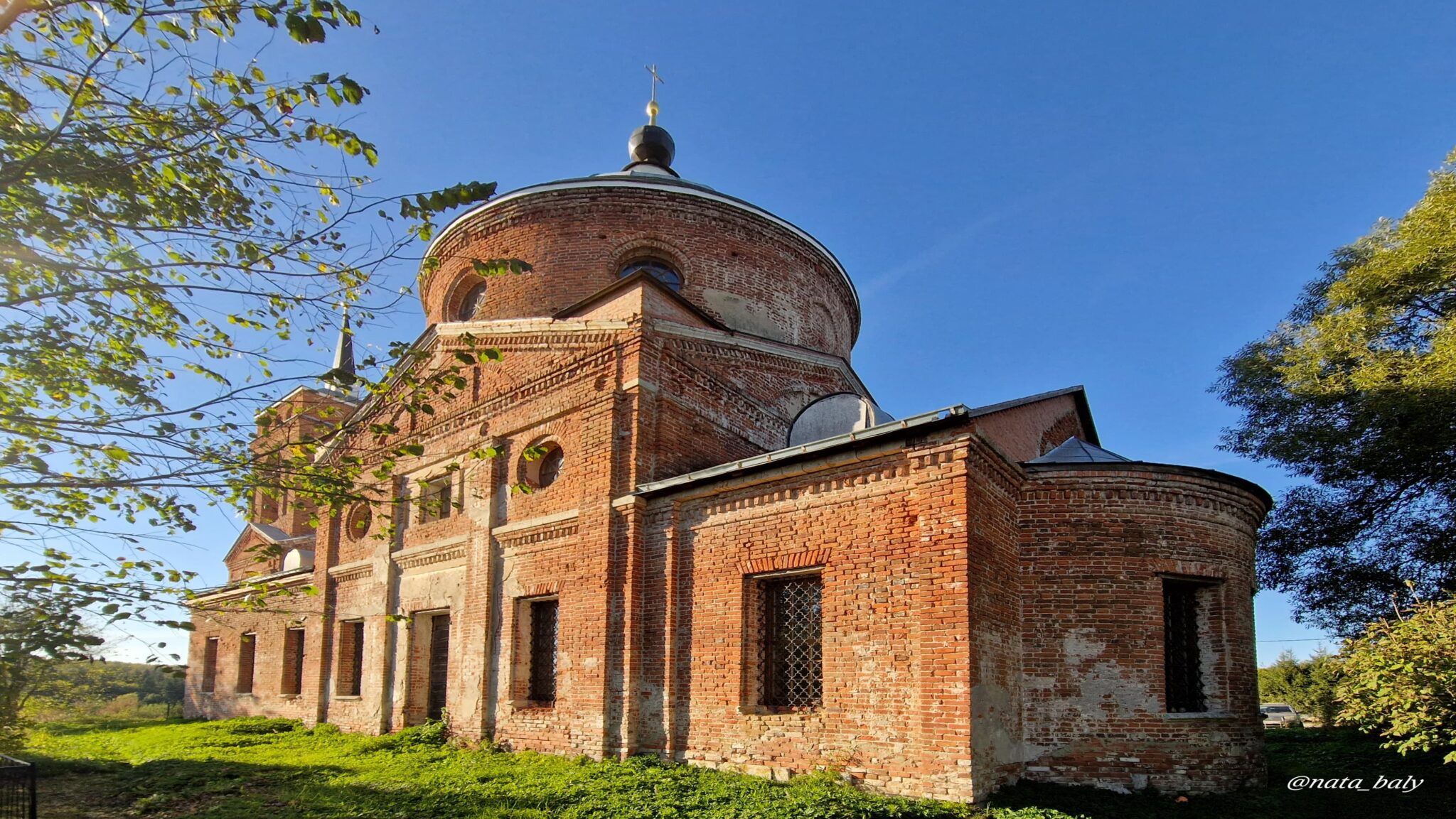 Храм в честь Святой Живоначальной Троицы, д.Никола-Ленивец